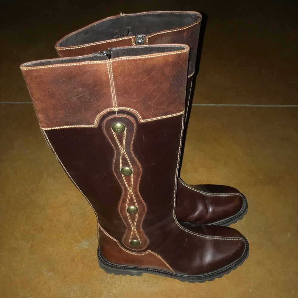 Southwestern Moccasin Company boots size 7